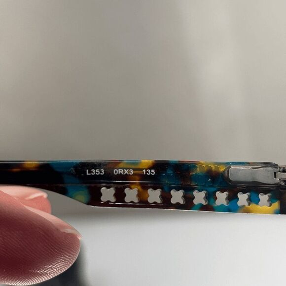 Liz Clairborne L353 0RX3 135 Size 54[]18 3-3 FRAMES ONLY with Case - Picture 10 of 10